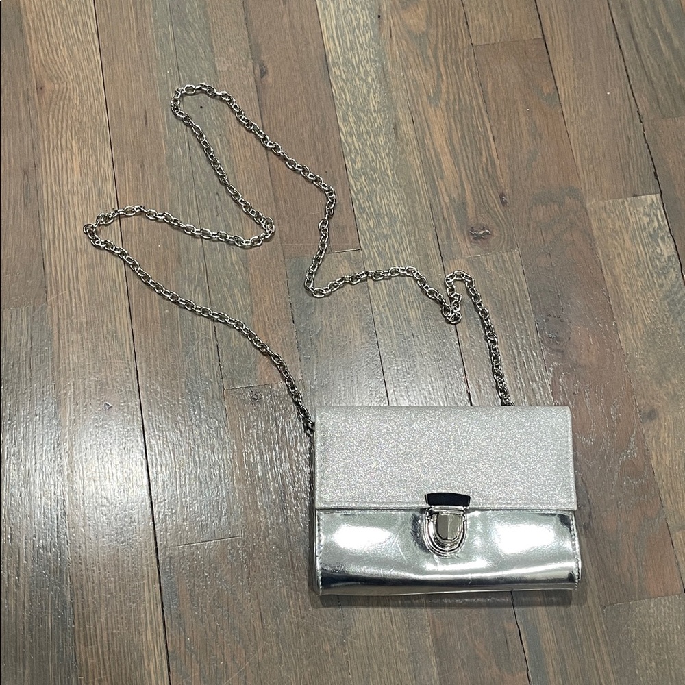 Elegant Silver Chain Bag